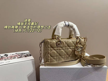 Dior Master
260 dhs🇦🇪

Zain111
♥️♥️♥️