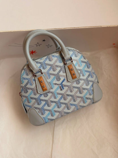 𝐆𝐨𝐲𝐚𝐫𝐝 𝐕𝐞𝐧𝐝𝐨𝐦𝐞 𝐍𝐚𝐧𝐨 𝐁𝐚𝐠 

For Price 👇 WhatsApp✅
0568585901 
0507557372
0552275751 Owner Zain 👌

ZainETAG 4
♥️♥️♥️