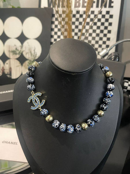 Master NECKLACE
Chanel
120 dhs🪙💕

Zain89
♥️♥️♥️