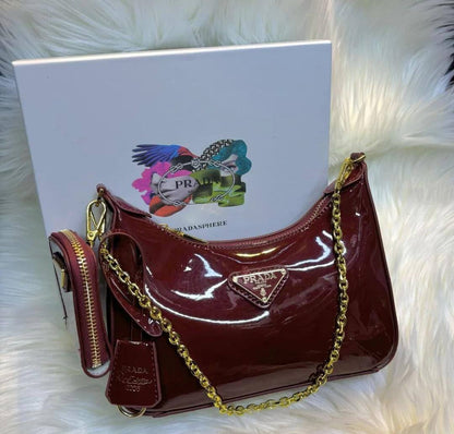 Prada
85 dhs✅
With box

Zain219
♥️♥️♥️