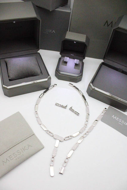Messika set

300 dhs🇦🇪🇦🇪

Zain122
♥️♥️♥️