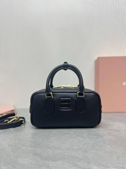 Miu Miu
Master ++++
For Price 👇 WTSP Text Zain 0568585901

Zain192
♥️♥️♥️