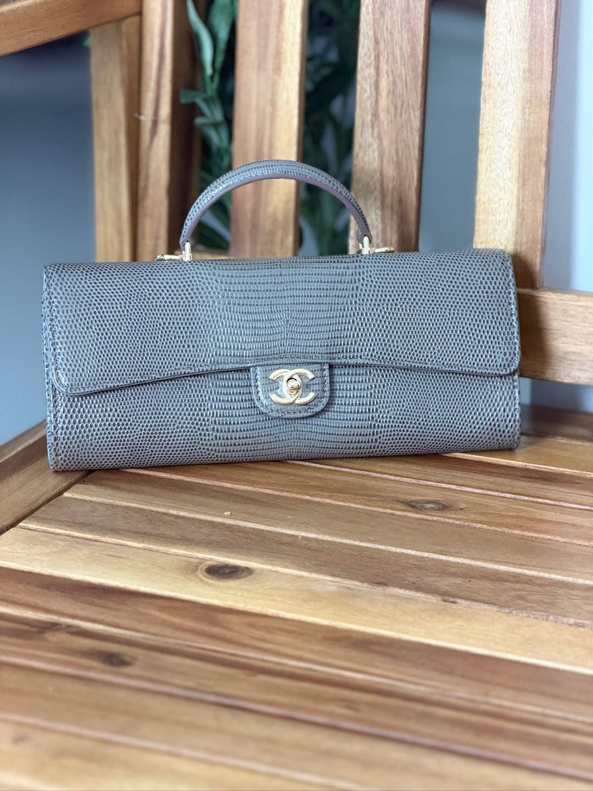CHANEL 
Super Master Quality ⚡️
Lizard 
Original packing 🎁
Size 25CM📏
For Price 👇 WhatsApp✅
0568585901 
0507557372
0552275751 Owner Zain 👌

Zain321
♥️♥️♥️