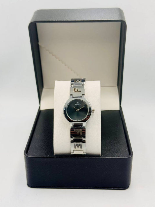 Fendi ladies 
55 dhs🇦🇪🇦🇪

Zain08
♥️♥️♥️