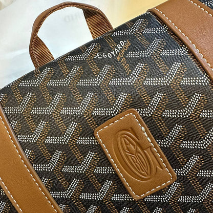 GOYARD 
BACKPACK 
GOOD QUALITY 
130 dhs✅

Zain39
♥️♥️♥️