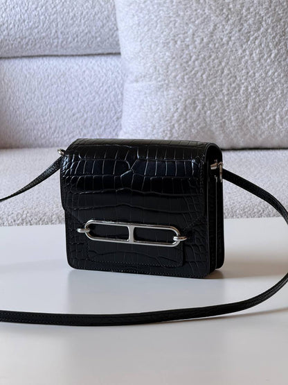 Hermes
Roulis 20cm Master quality ✅with box📦
750 dhs✅

Zain52
♥️♥️♥️