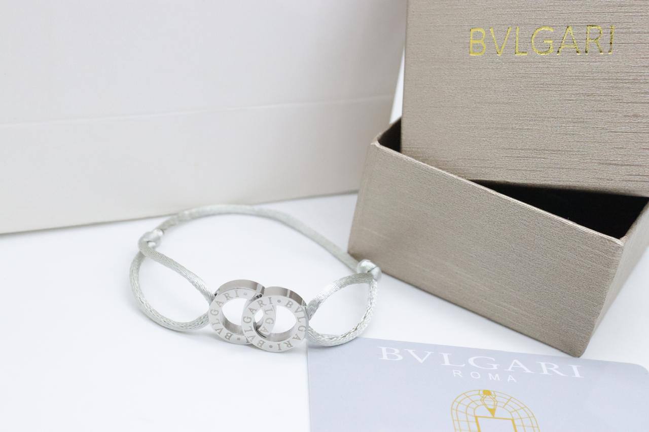 Bvlgari 

60 dhs✅

With Box
🎁🎁🎁

Zain33
♥️♥️♥️