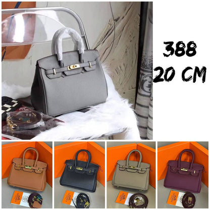 HERMES MINI 
GOOD QUALITY 🌹
95 dhs✅
WITH BOX 📦

Zain28
♥️♥️♥️