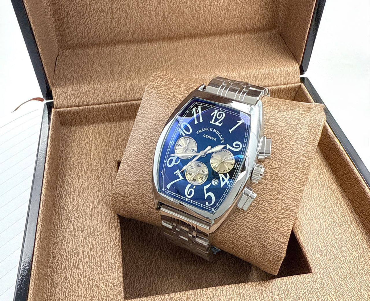 Stop watch

Rolex 
Tissot
Franck muller 
Burberry
Versace 
Omega
Armani
Gucci

80 dhs

Zain45
♥️♥️♥️