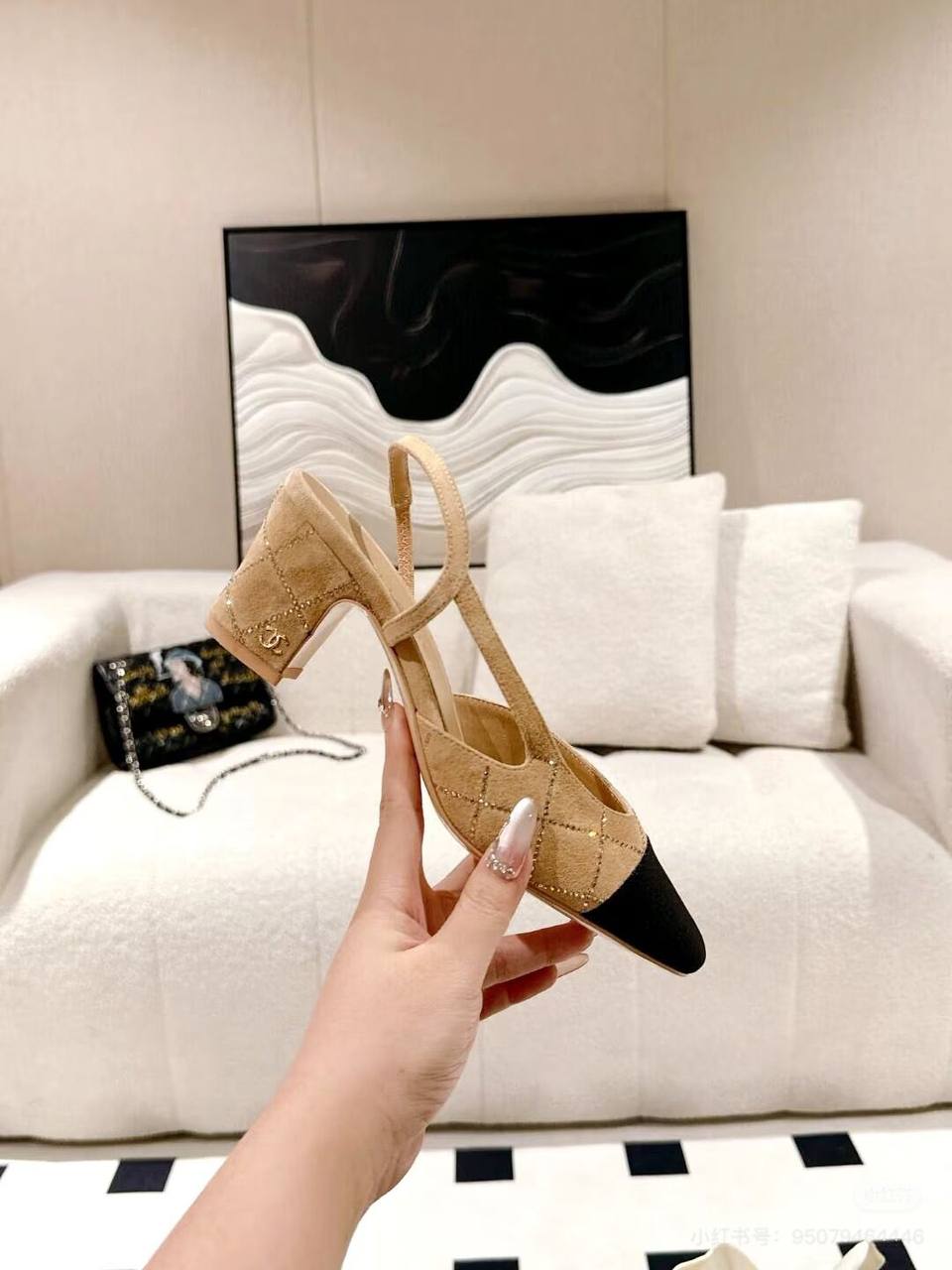 Chanel

130 dhs
36-41

Zain145

♥️♥️♥️