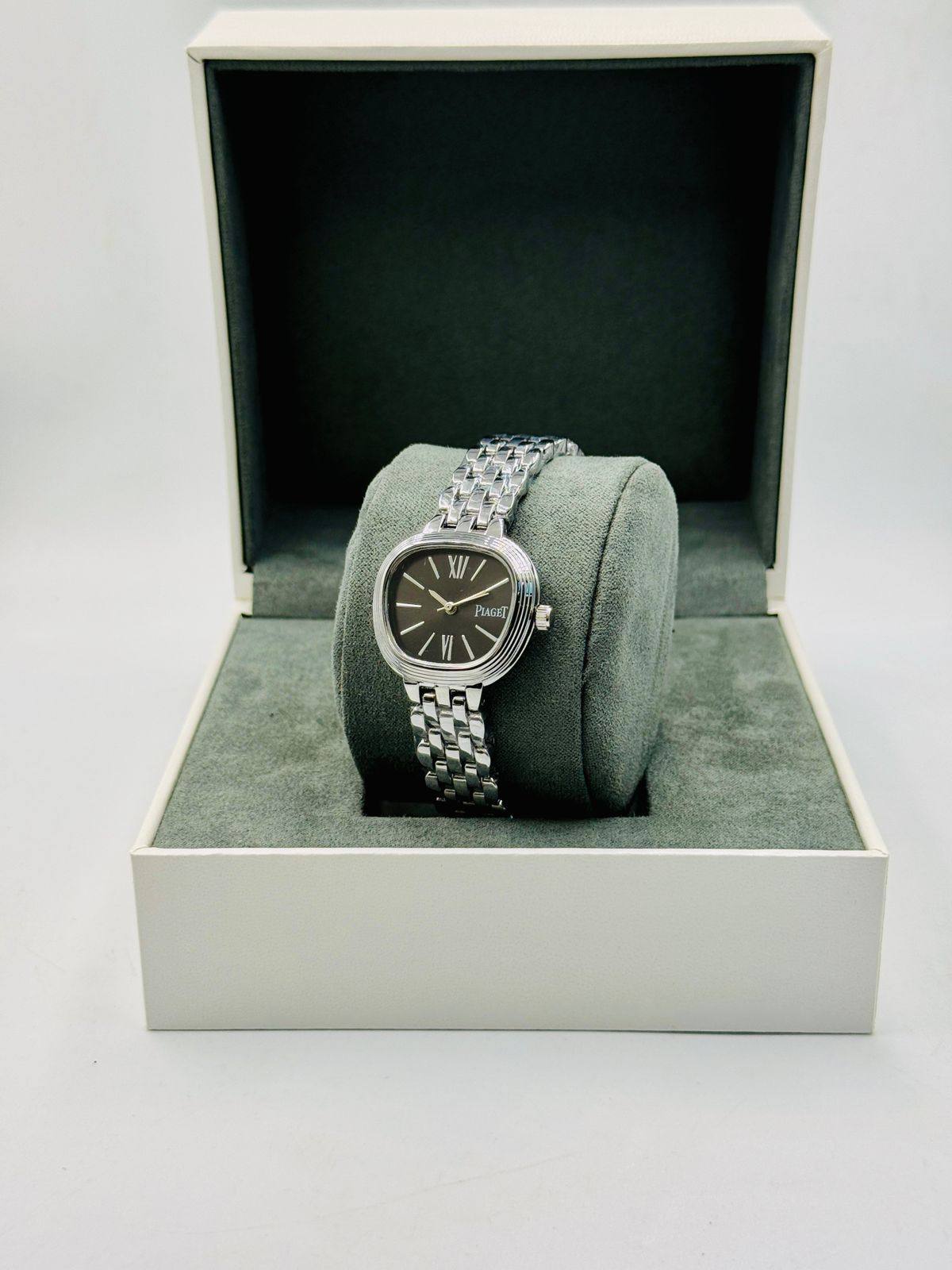 Piaget ladies
*Offer price 
40 dhs🪙🌨️

Zain08
♥️♥️♥️