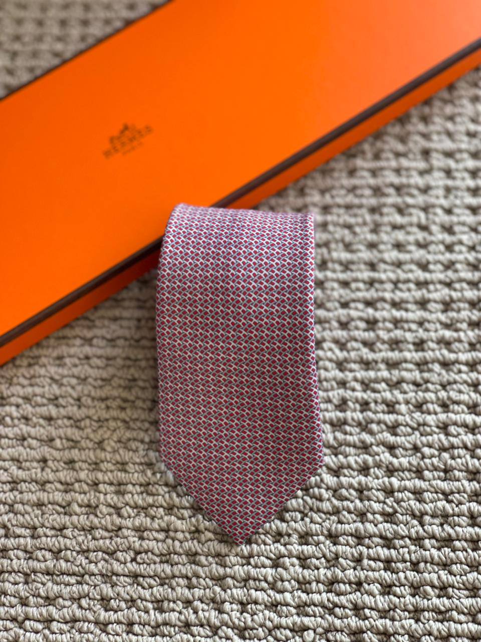 HERMES
TIE
*New Collection*
*Master Quality*
180 dhs💓

Zain179
♥️♥️♥️