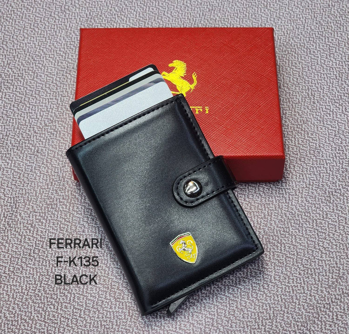 Wallets

Good quality 
70 dhs🇦🇪🇦🇪

Zain182
♥️♥️♥️