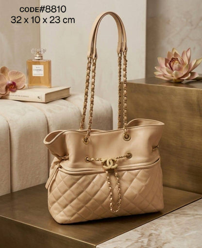 CHANEL ʙᴜᴄᴋᴇᴛ
sʜᴏᴜʟᴅᴇʀ ʙᴀɢ
ǫᴜɪʟᴛᴇᴅ ᴄᴀʟғsᴋɪɴ
ᴛᴡɪsᴛ  ᴄʜᴀɪɴ ᴘʀᴇss ʟᴏᴄᴋ
ɢᴏʟᴅ ʜᴀʀᴅᴡᴀʀᴇ
sɪᴢᴇ : 32 cm

75 dhs✅

Zain31
♥️♥️♥️