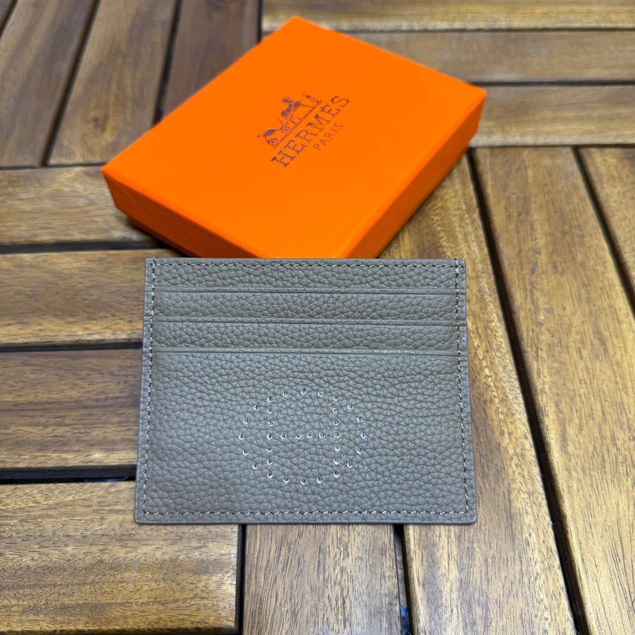 *NEW COLLECTION*
Cardholder

*MASTER QUALITY*

120 dhs🪙💚

Zain202
♥️♥️♥️