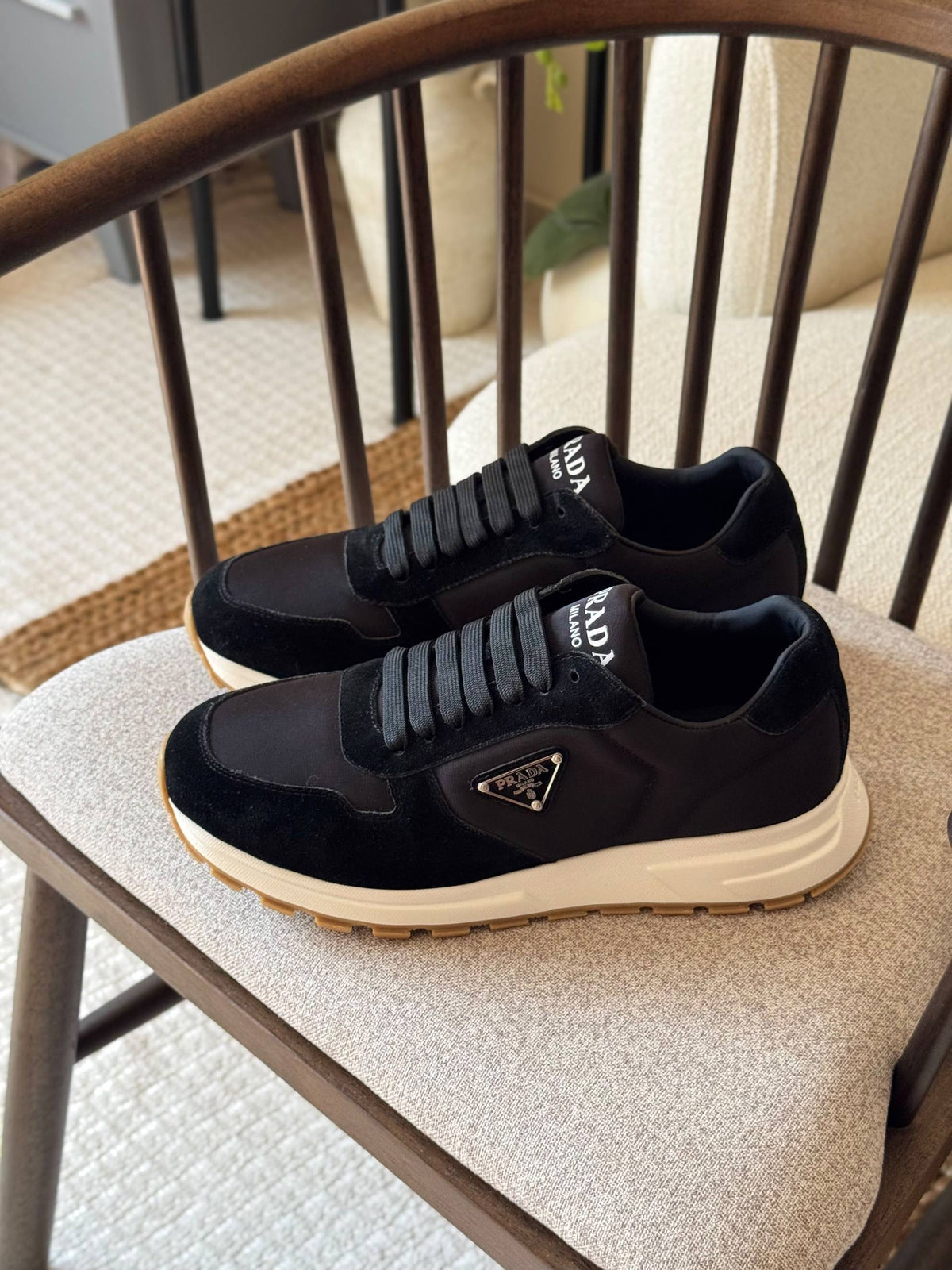 Prada Sneakers

Vip Quality

Size: 40 to 46
480 dhs🇦🇪🇦🇪

Zain185
♥️♥️♥️