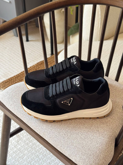 Prada Sneakers

Vip Quality

Size: 40 to 46
480 dhs🇦🇪🇦🇪

Zain185
♥️♥️♥️