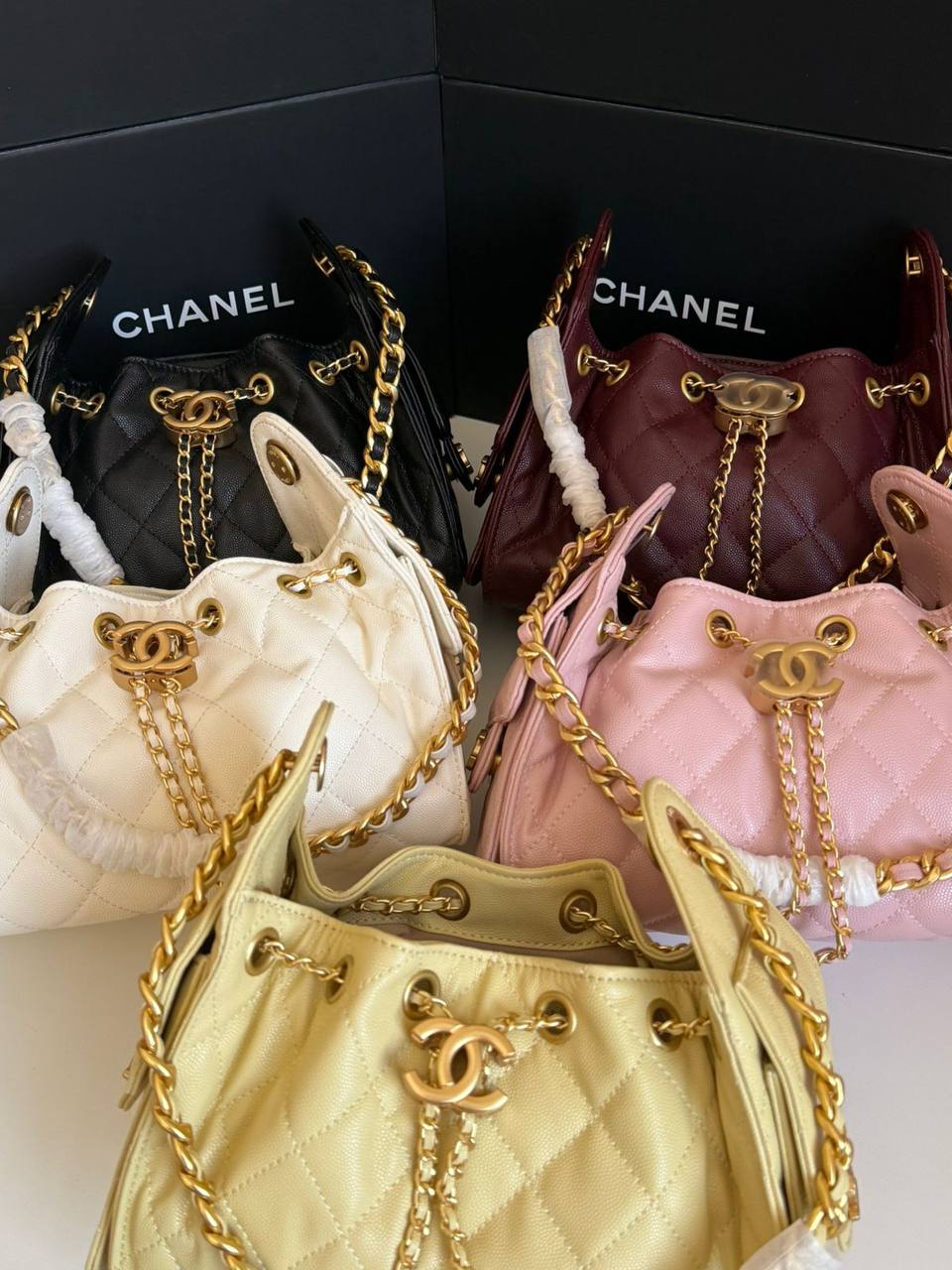Chanel
Master🌺
270 dhs✅

Zain134
♥️♥️♥️