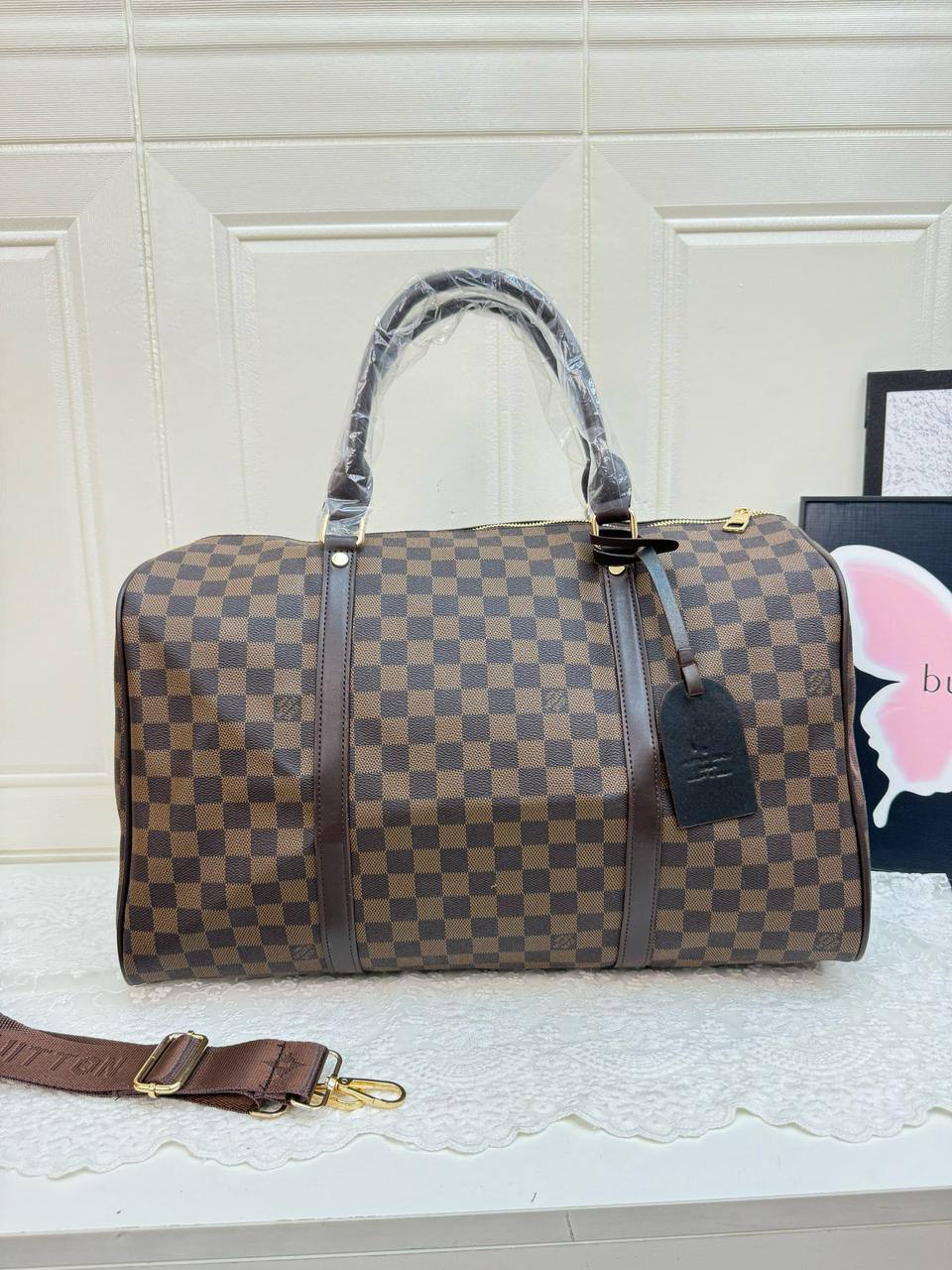 Chanel

47*29*16cm

100 dhs🇦🇪

Zain17
♥️♥️♥️