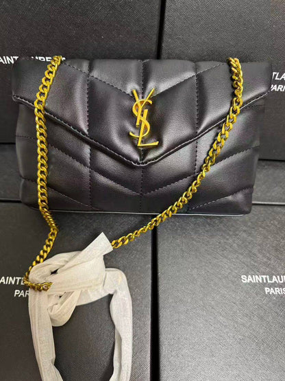 YSL
90 dhs🪙🖤
size：23×13×7cm
Good quality 
with box
🎁🎁🎁

Zain35
♥️♥️♥️