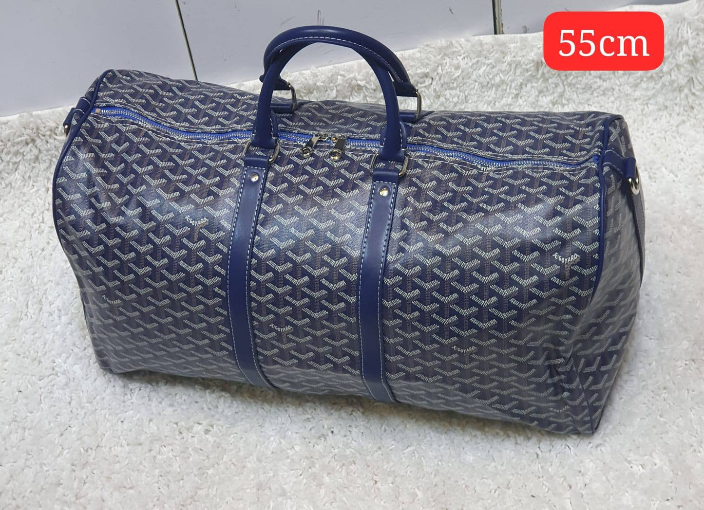 Travel bag 
55cm 
good quality 
120 dhs🇦🇪🇦🇪

Zain168
♥️♥️♥️