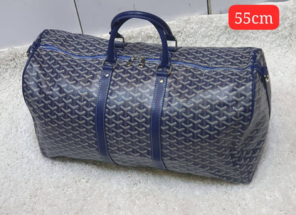 Travel bag 
55cm 
good quality 
120 dhs🇦🇪🇦🇪

Zain168
♥️♥️♥️
