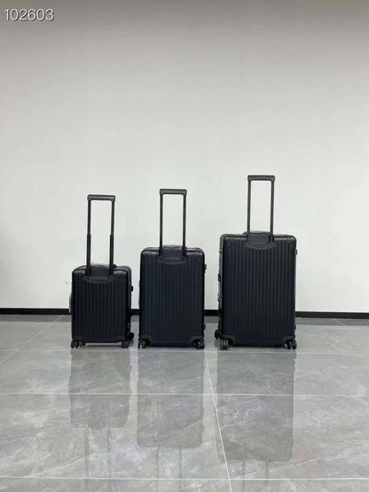 Dior Rimowa
Master💓💓
10kg。650 dhs✅✅
20kg。800 dhs✅✅
30kg。950 dhs✅✅

Zain341
♥️♥️♥️