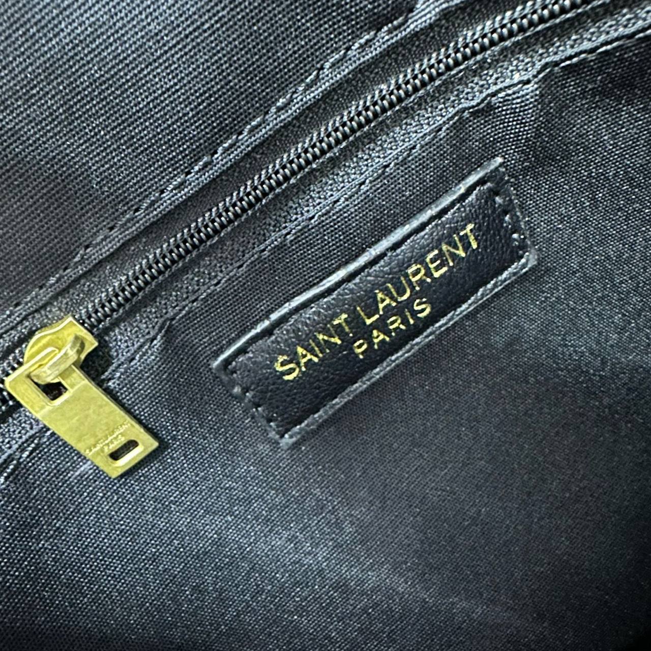 YSL NEW CAME GOOD QUALITY 50CM  
110 dhs🇦🇪🇦🇪

Zain295
♥️♥️♥️