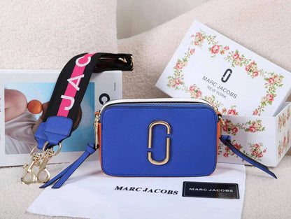 Marc Jacobs

withbox 
🎁🎁🎁

95 dhs💓

Zain143
♥️♥️♥️