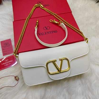 Valentino 

115 dhs✅

with box
🎁🎁🎁

Zain235
Zain42
♥️♥️♥️