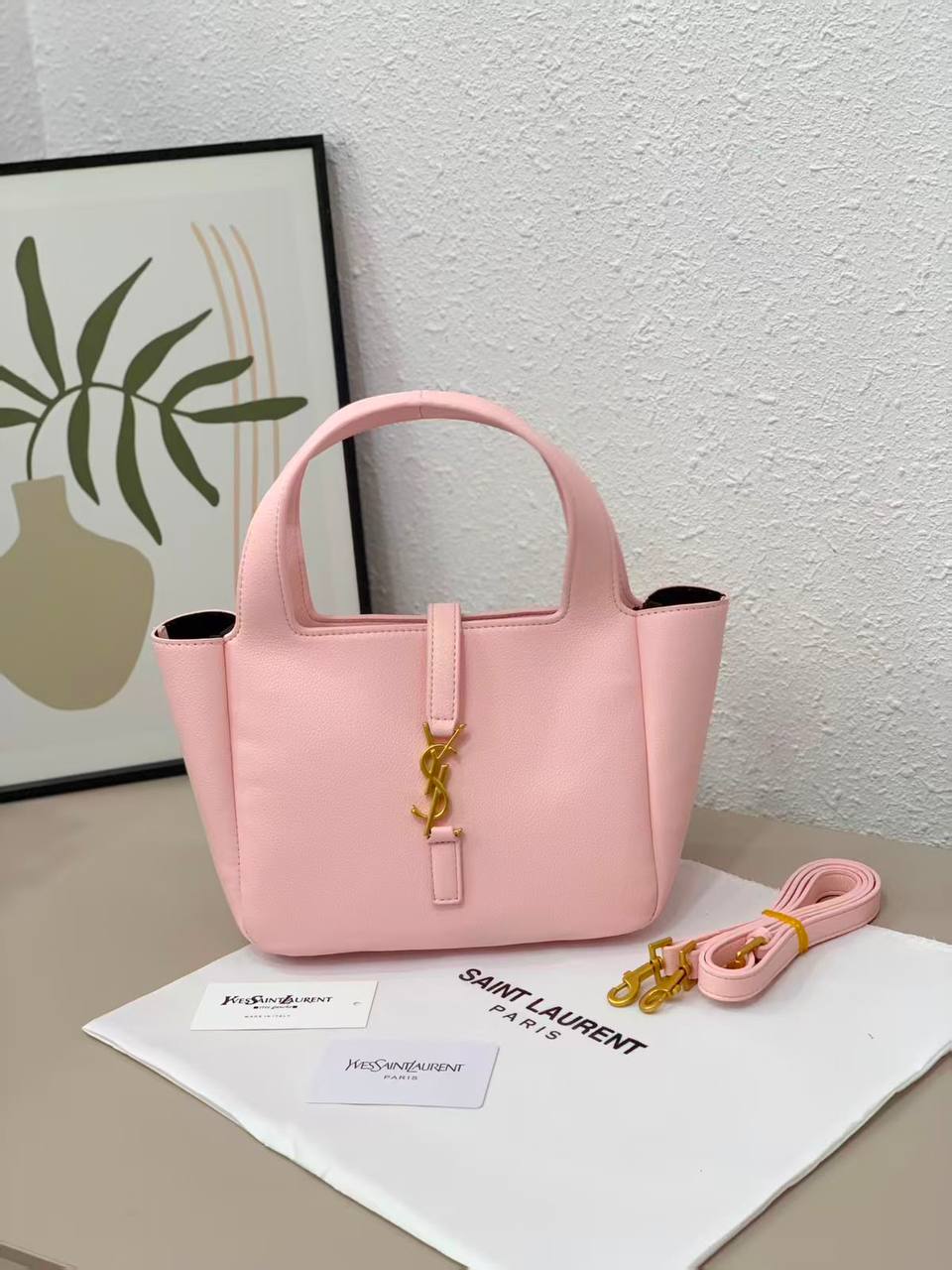 YSL
withbox 
110 dhs🇦🇪🇦🇪

Zain143
♥️♥️♥️