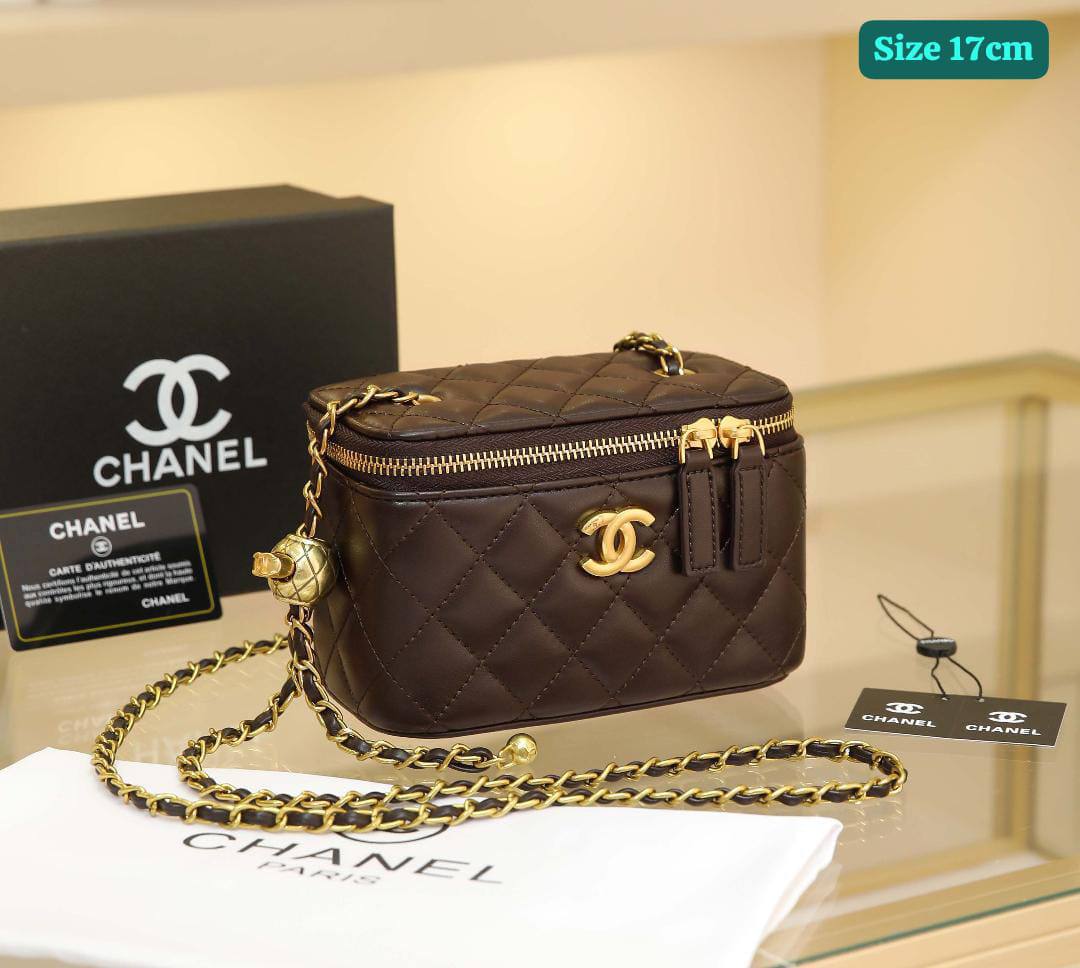 Chanel
Good quality 
with box 
100 dhs✅

Zain186
♥️♥️♥️