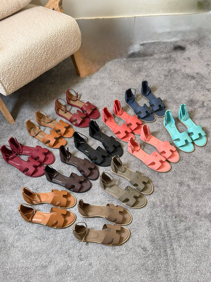 Hermes

𝐒𝐢𝐳𝐞𝐬: 𝟑𝟔 — 𝟒𝟏

430 dhs🇦🇪🇦🇪
Zain298
♥️♥️♥️