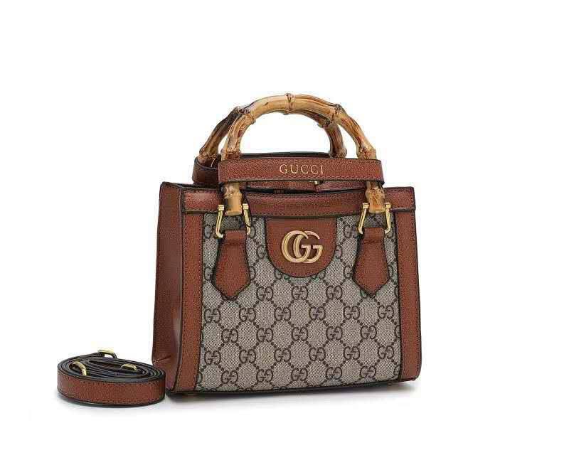 Gucci ✨
Size:20cm
110 dhs✅
With box 📦 🔥

Zain70
♥️♥️♥️