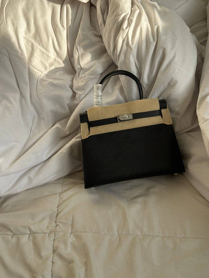 HERMES
KELLY 25 👌🏻
HANDMADE ✅
For Price 👇 WTSP Text Zain 0568585901

ZainShop
♥️♥️♥️