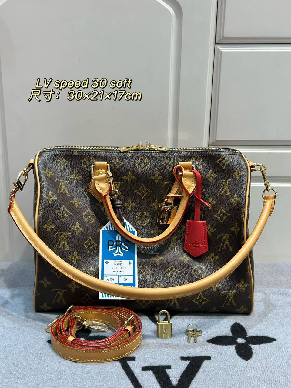 LV - Chanel - 
New Came❤️❤️
Master 🌺🌺
For Price 👇 WhatsApp✅
0568585901 
0507557372
0552275751 Owner Zain 👌

Zain228
♥️♥️♥️
