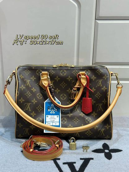 LV - Chanel - 
New Came❤️❤️
Master 🌺🌺
For Price 👇 WhatsApp✅
0568585901 
0507557372
0552275751 Owner Zain 👌

Zain228
♥️♥️♥️