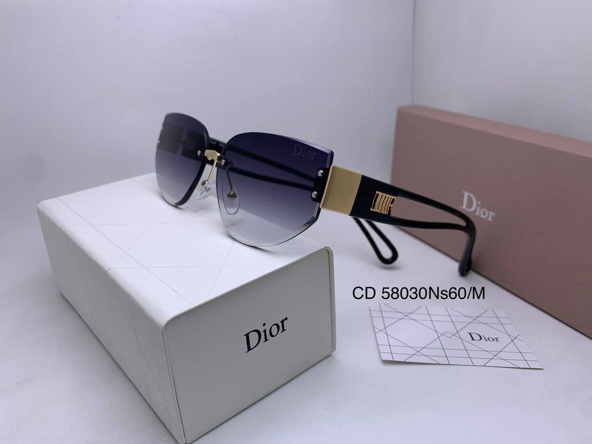 Ladies sunglasses 
70 dhs🇦🇪🇦🇪

Zain126
♥️♥️♥️