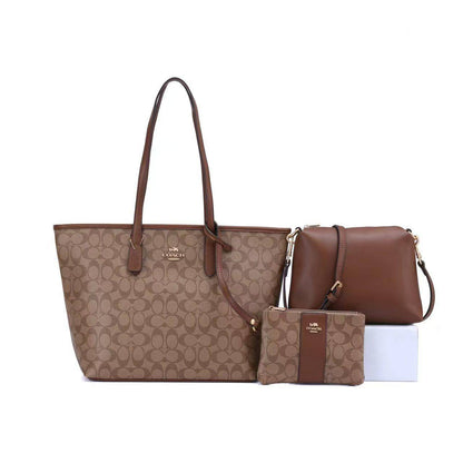 COACH 
3 in 1 
GOOD QUALITY 
120 dhs✅
SIZE: 31cm

Zain295
♥️♥️♥️