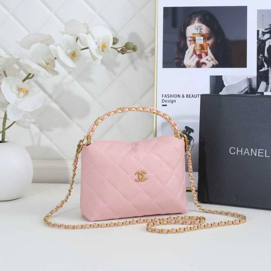 Chanel

100 dhs🇦🇪🇦🇪

Zain26
♥️♥️♥️