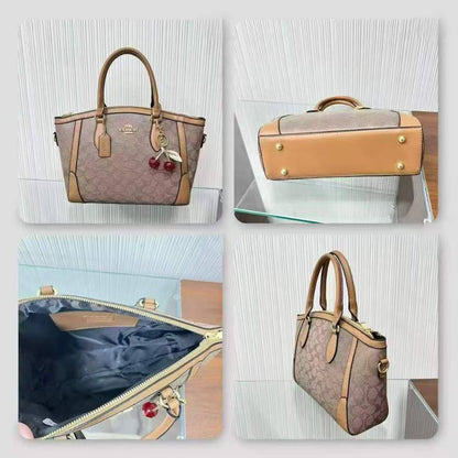 Coach
Wihh box 
75 dhs🇦🇪🇦🇪

Zain232
♥️♥️♥️