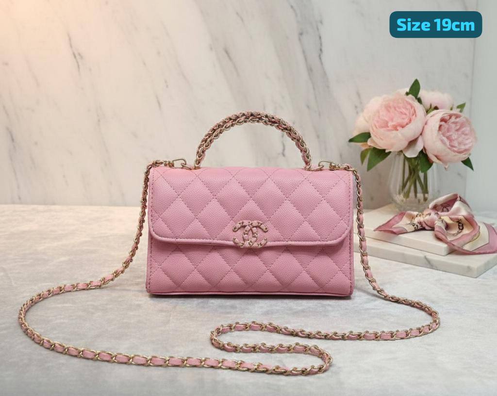 Chanel
Good quality 
with box 
🎁🎁🎁

100 dhs🪙🌨️

Zain186
♥️♥️♥️