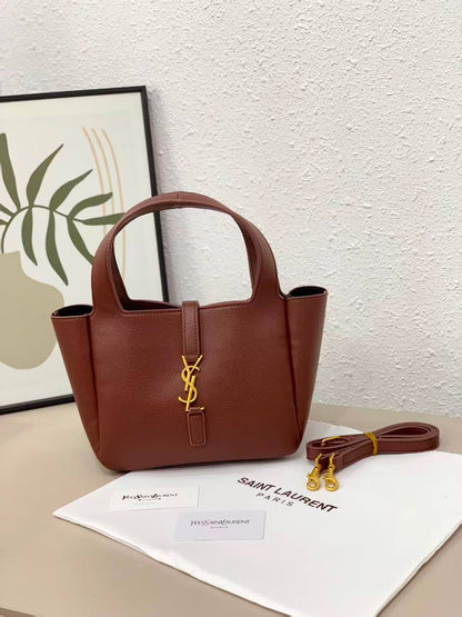 YSL
withbox 
110 dhs🇦🇪🇦🇪

Zain143
♥️♥️♥️