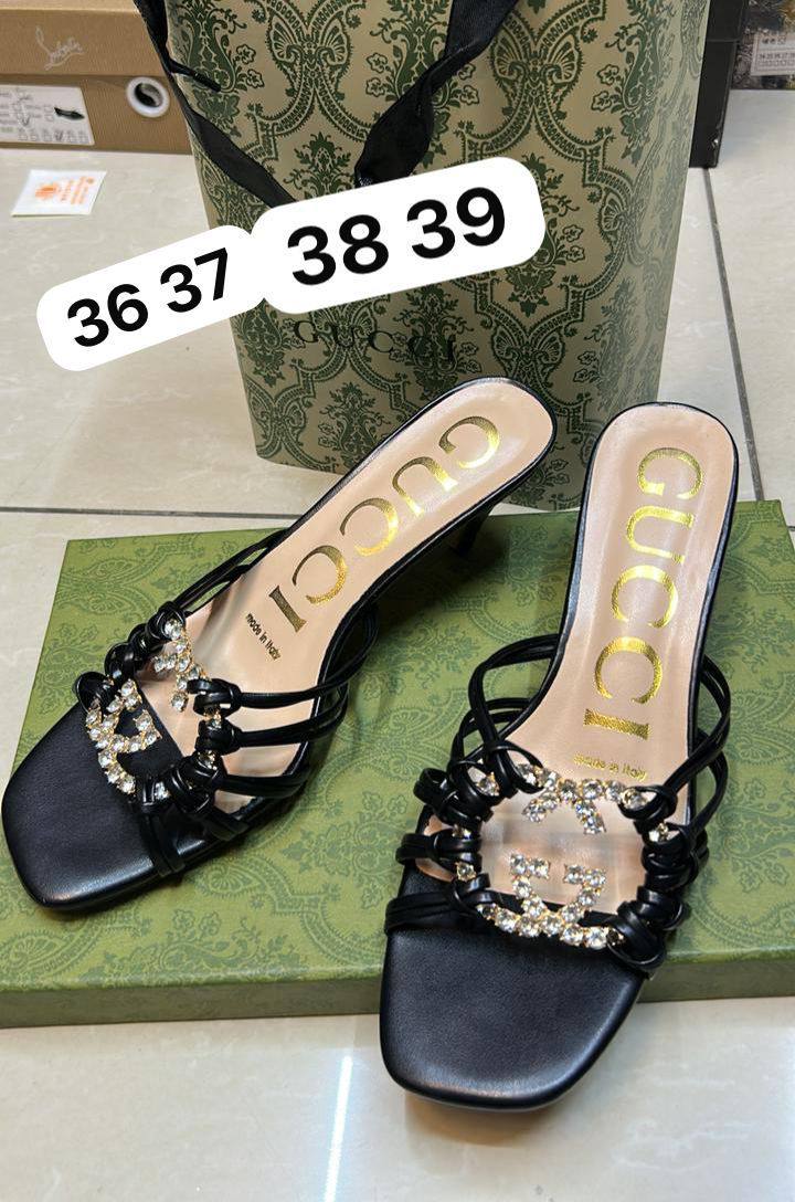 Gucci 

120 dhs💓

Zain146
♥️♥️♥️