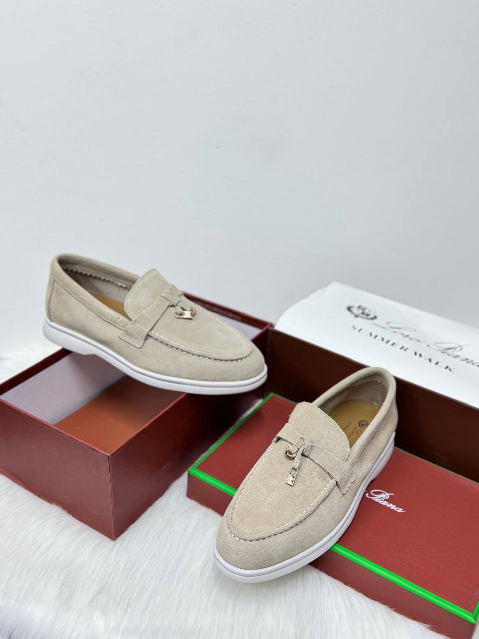 𝗟𝗢𝗥𝗢 𝗣𝗜𝗔𝗡𝗔 𝗦𝗛𝗢𝗘𝗦
💯high quality
Size 36-37-38-39-40-41
130 dhs🪙🌨️

Zain86
♥️♥️♥️