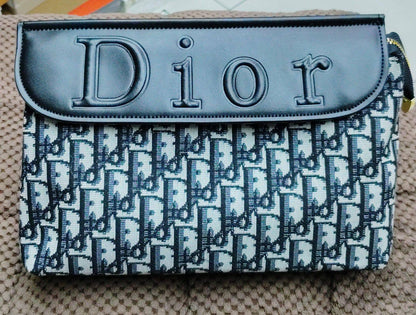 AVAILABLE 
CLUTCH 

Mixed BAGS 
Fendi
Gucci
Dior
Lv

For Price 👇 WhatsApp✅
0568585901 
0507557372
0552275751 Owner Zain 👌

HIGH QUALITY 🎁
Zain169
♥️♥️♥️