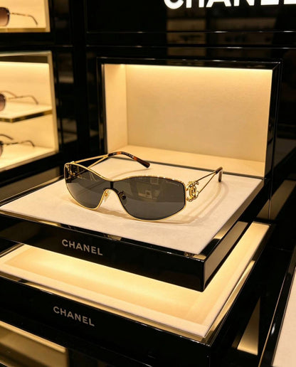 *Sunglasses 🕶️ ❤️‍🔥*
Super master quality 💯
With master box 🗃️ 
And paper bag 🛍️
170 dhs✅

Zain216
♥️♥️♥️
