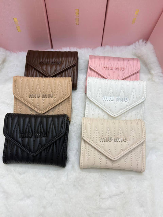 NEW CAME 
MIU MIU BAG
GOOD QUALITY 

40 dhs❣️

WITHBOX
🎁🎁🎁

Zain40
♥️♥️♥️