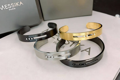 MESSIKA 
BANGLE ✨💫
MASTER
WITH NORMAL BOX AND PAPER BAG🎁🛍️
55 DHS🇦🇪

Zain89
♥️♥️♥️