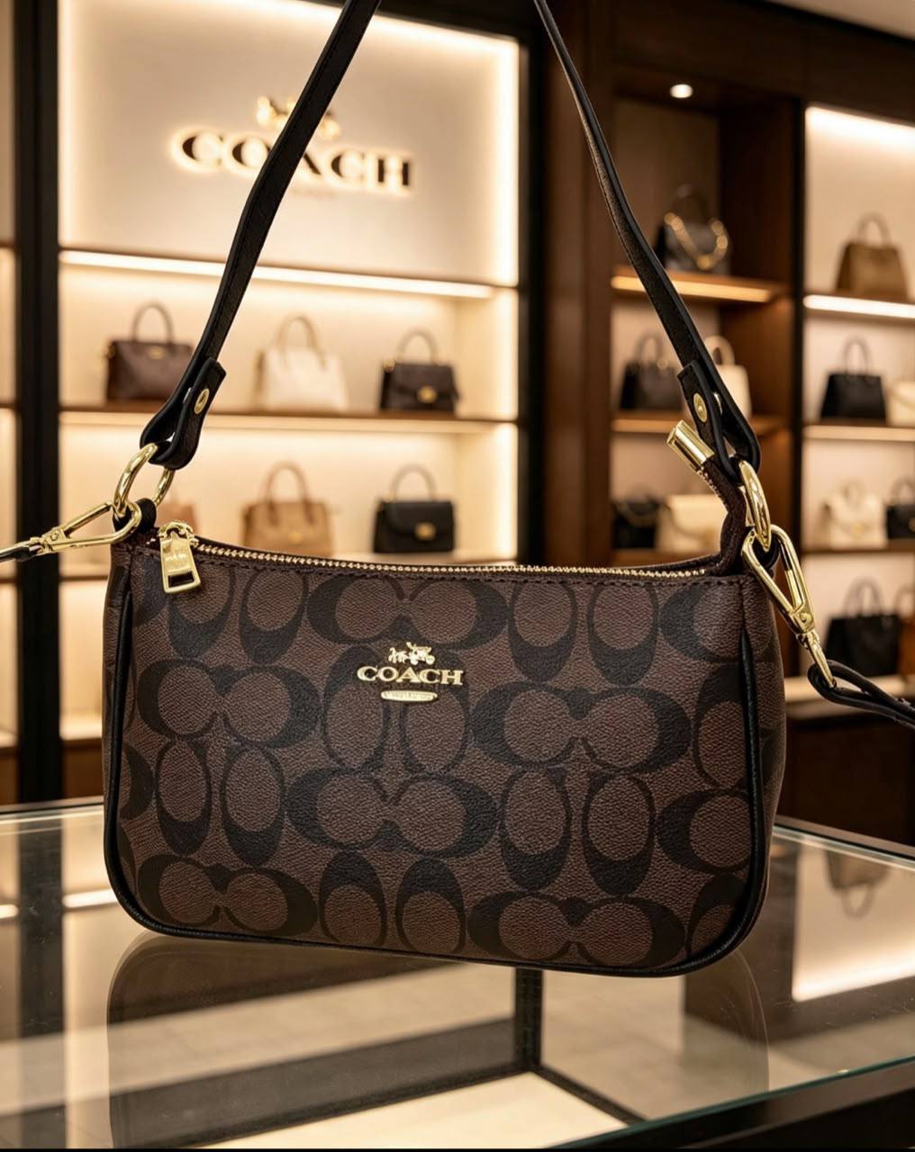 Coach
95 dhs🇦🇪🇦🇪
Size:20/10/14

Zain07
♥️♥️♥️